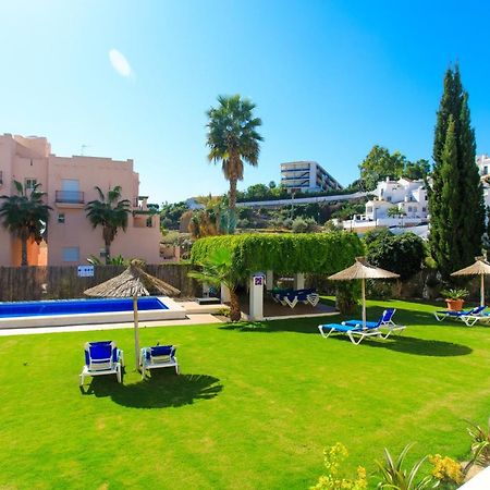 At Almoraide Rooms Suites (Adults Only) Nerja Bagian luar foto