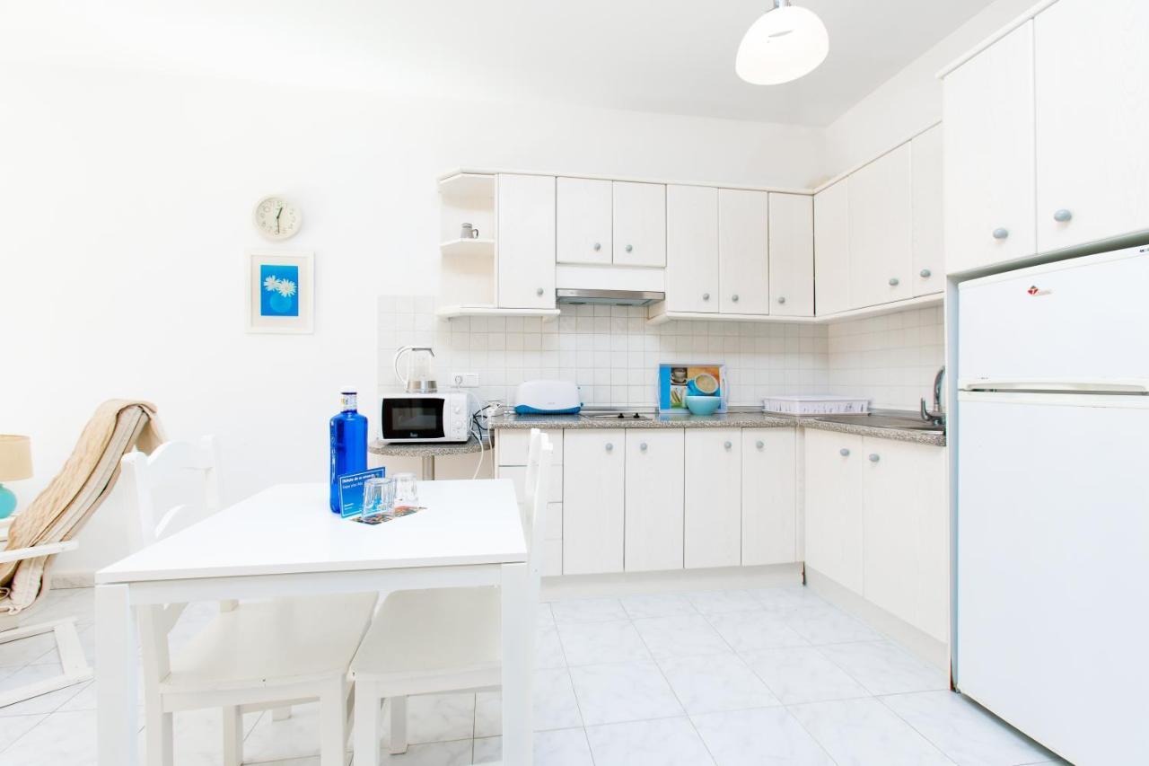 At Almoraide Rooms Suites (Adults Only) Nerja Bagian luar foto