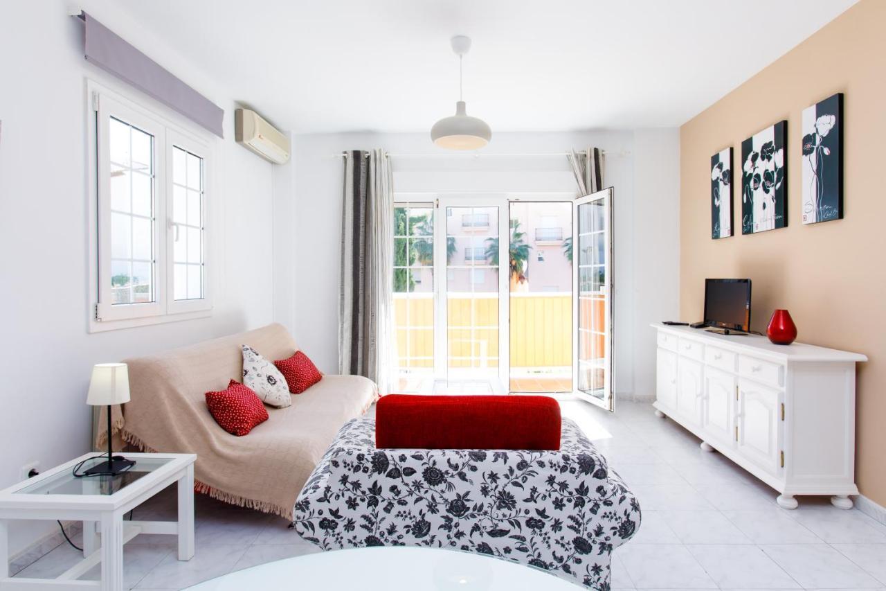 At Almoraide Rooms Suites (Adults Only) Nerja Bagian luar foto