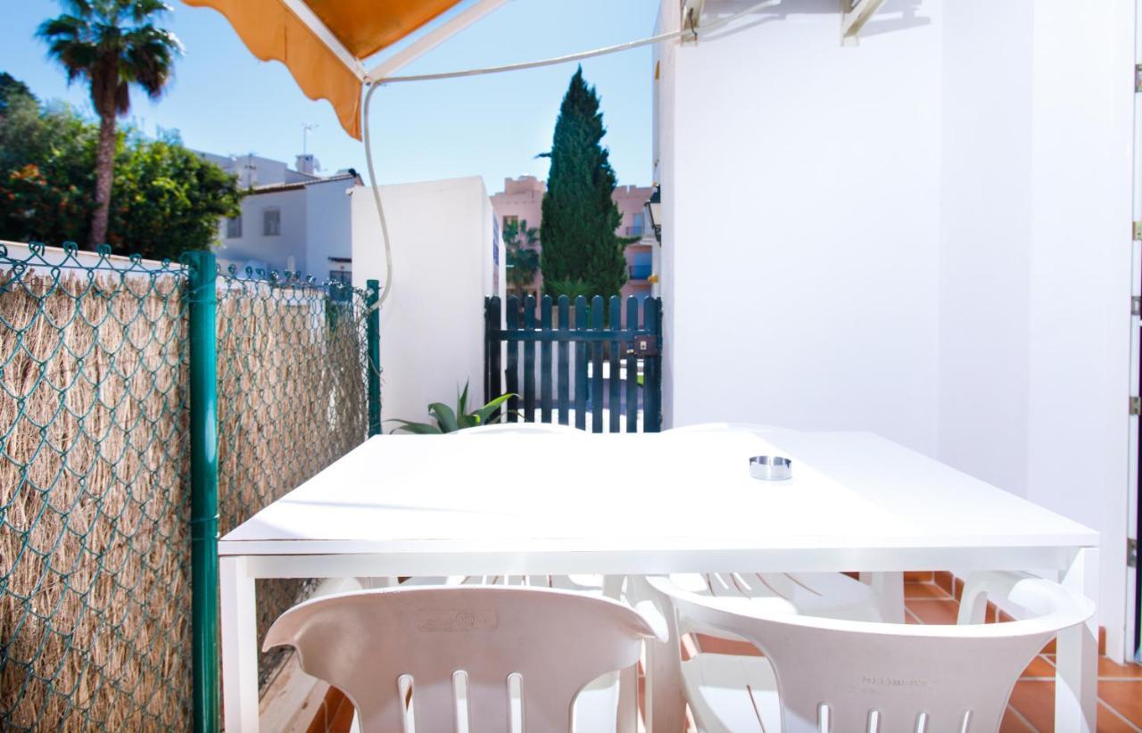 At Almoraide Rooms Suites (Adults Only) Nerja Bagian luar foto