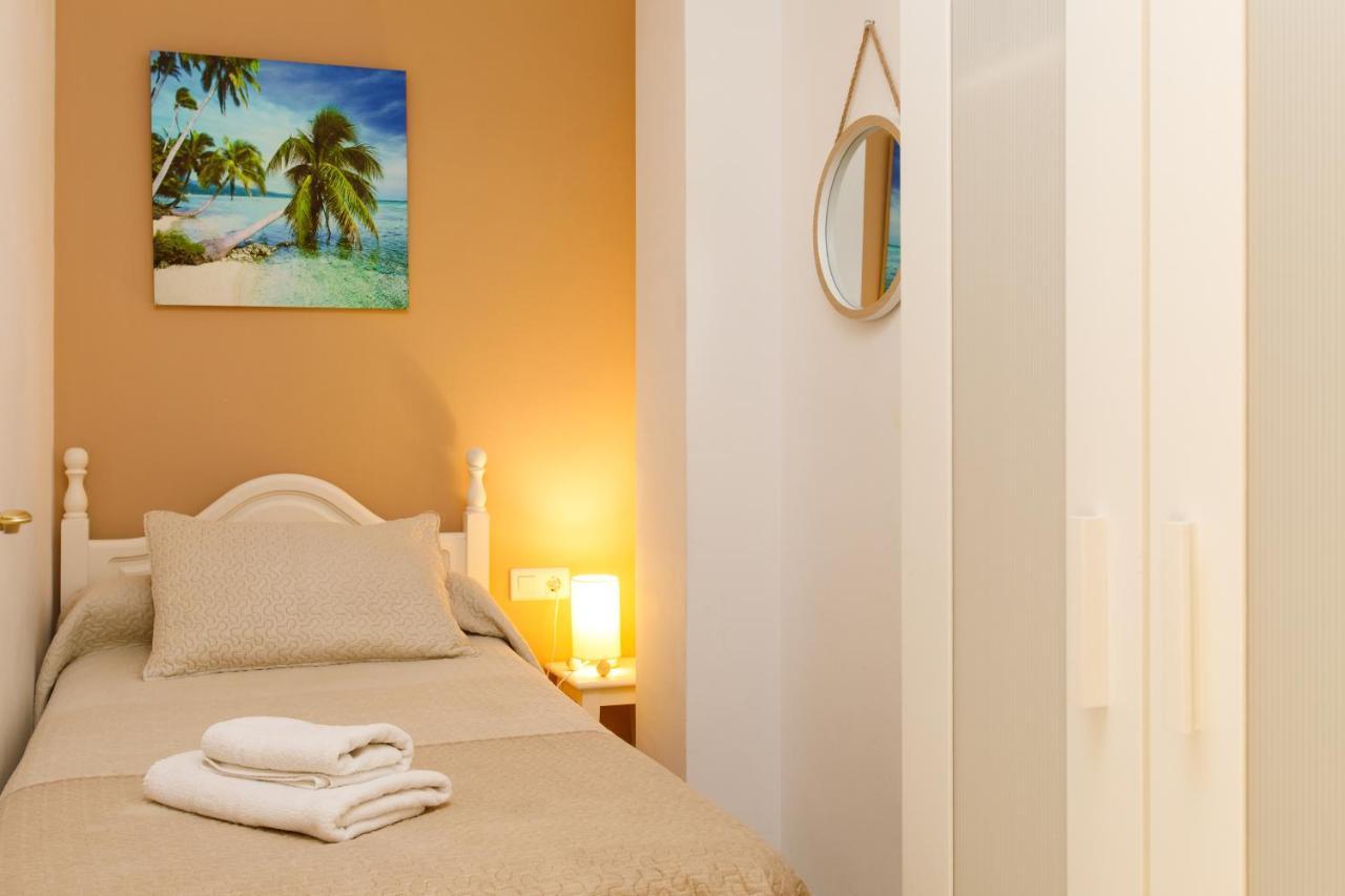 At Almoraide Rooms Suites (Adults Only) Nerja Bagian luar foto
