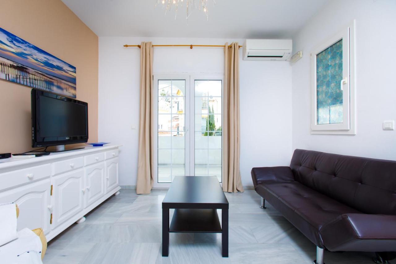 At Almoraide Rooms Suites (Adults Only) Nerja Bagian luar foto