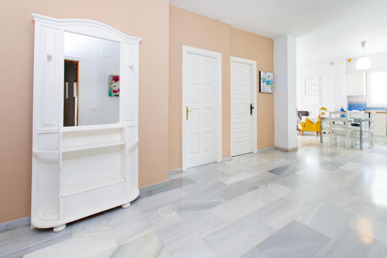 At Almoraide Rooms Suites (Adults Only) Nerja Bagian luar foto
